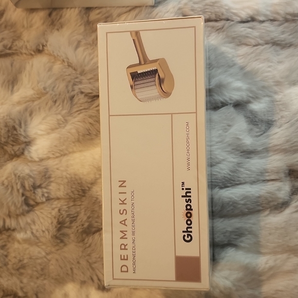 DermaSkin Beauty - 2.00mm roller * Vitamin C Serum - Picture 3 of 8